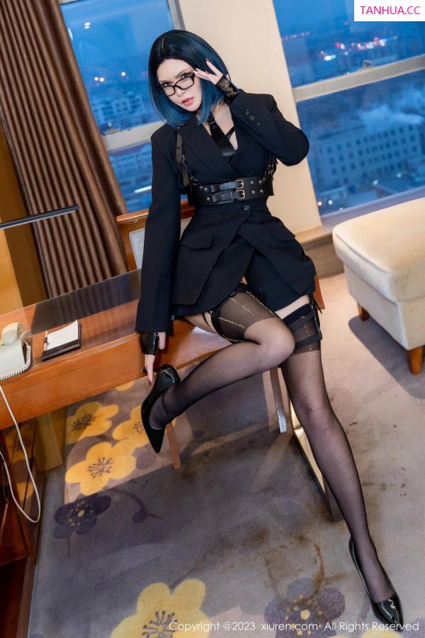 伊丽莎有点白  [XiuRen]高清写真图 2023.03.01 No.6340 伊丽莎有点白 情趣服饰第37张图片